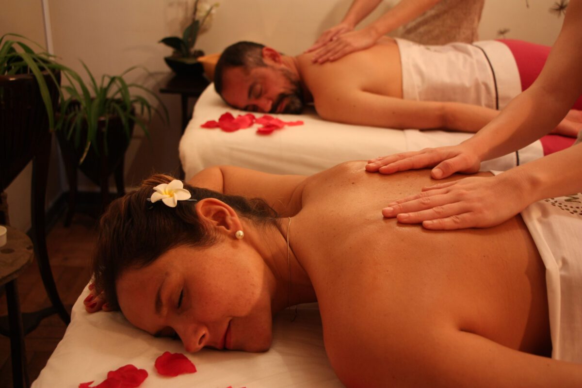 Masaje de relajación cuerpo completo para dos